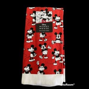 Disney Mickey Mouse 2 pack of Kitchen Towels New